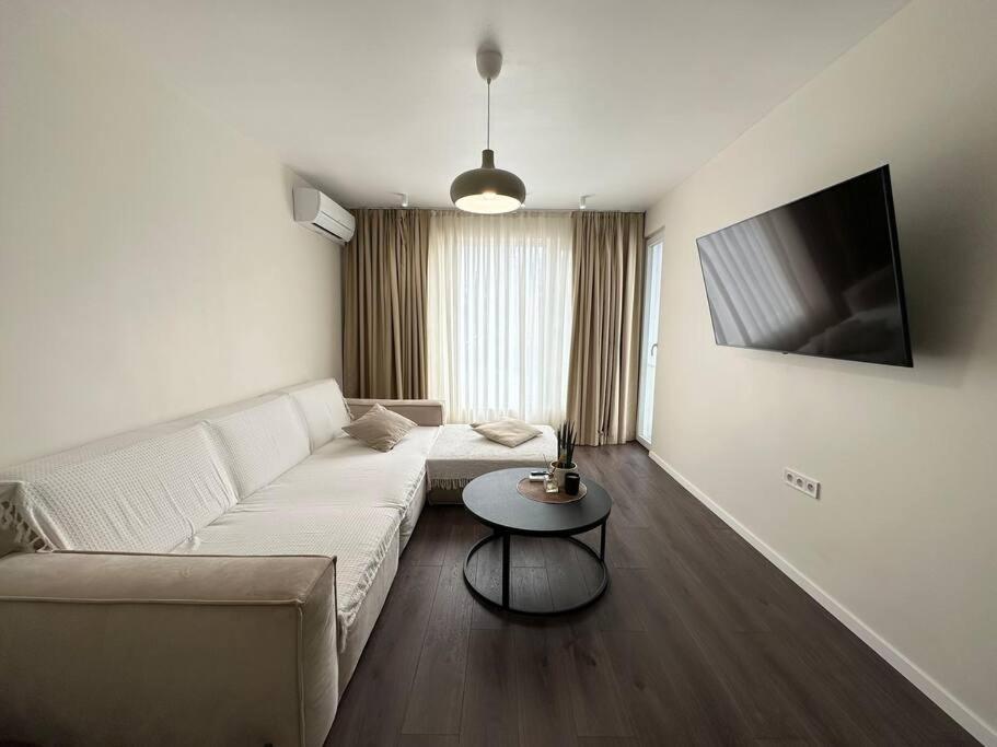 New Luxury Furnished Apartment - Beach, Varna Center & Fast Wi-Fi Exterior foto